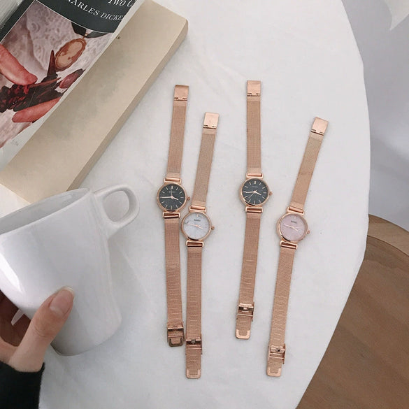 Female Student Leisure Retro Style Alloy Band Quartz Watch With Round Dial
