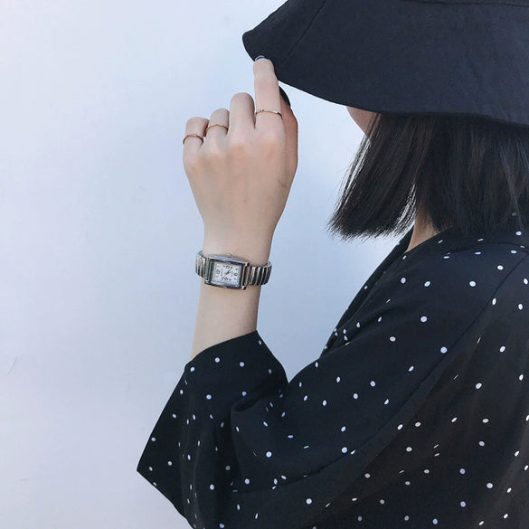 Female Student Square Alloy Bracelet Watch With Printed Logo Simple Cold Style Allmatch Chain Leisure Design