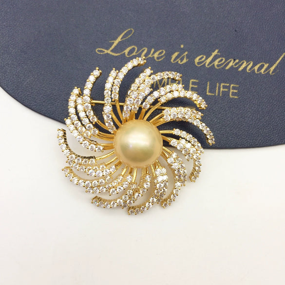 Fine Fashionable Autumn And Winter Sweater Coat Brooch With Large Freshwater Gold Pearls And Copper Plated Real Gold Micro Inlaid Zircon In Flower Styling