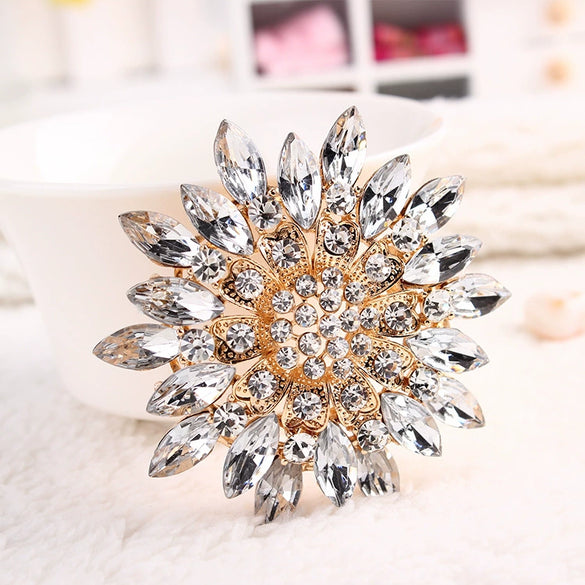 Flower Encrusted Alloy And Acrylic Brooch Electroplated Women's And Unisex Clothing Accessory