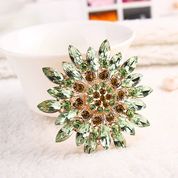Flower Encrusted Alloy And Acrylic Brooch Electroplated Women's And Unisex Clothing Accessory