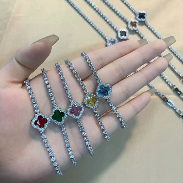 Fourleaf Clover Full Diamond Unisex And Women's Bracelet Made Of Copper With Microinlaid Zircon And Geometric Styling