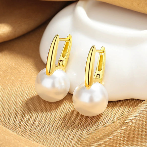 French Retro Imitation Pearl Women's Earrings With U Shaped Design Set With Pearls