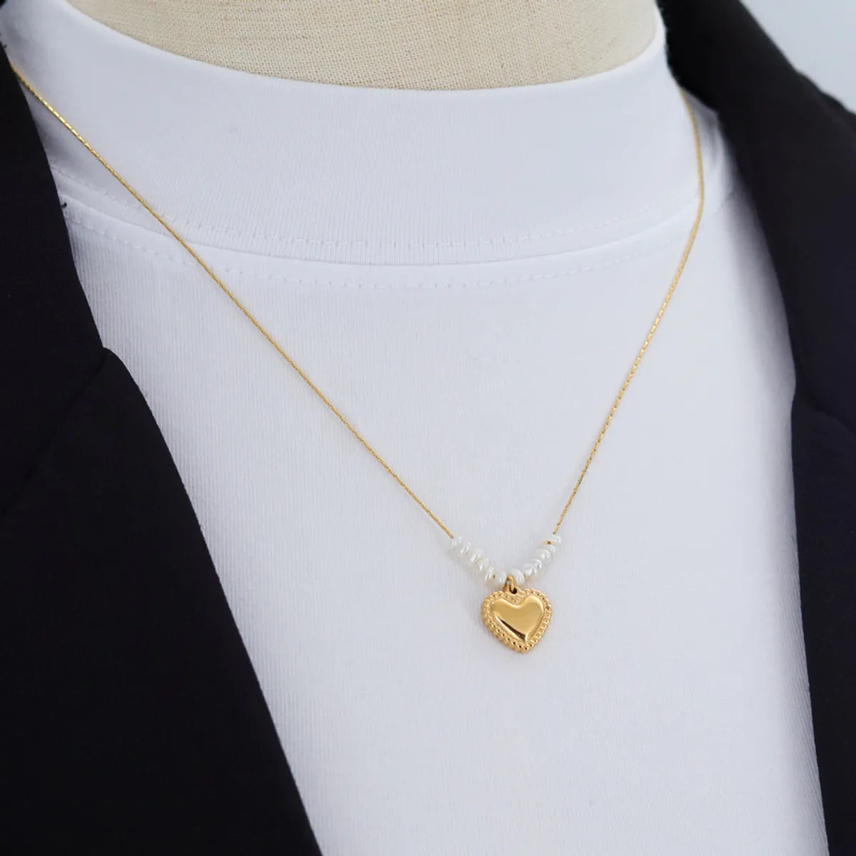 French Style Simple Style Heart Shape 304 Stainless Steel Freshwater Pearl Pearl 18K Gold Plated Women'S Pendant Necklace