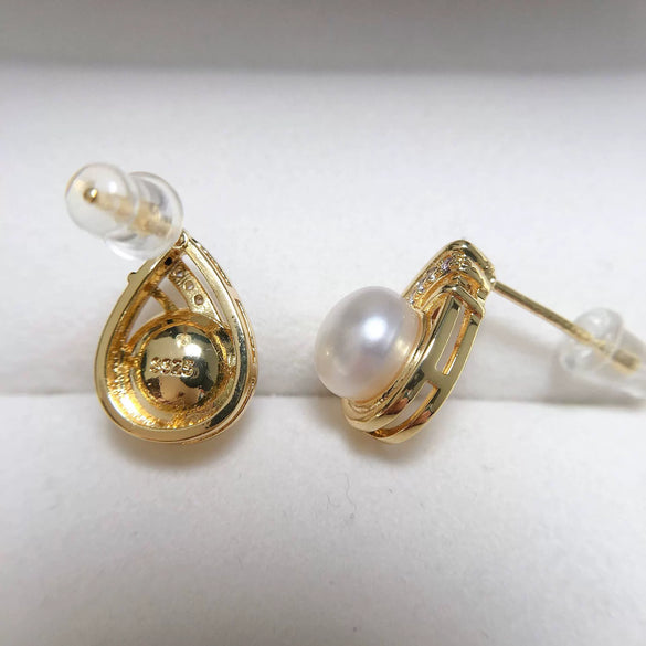 Freshwater Pearl Dropshaped Earrings For Women