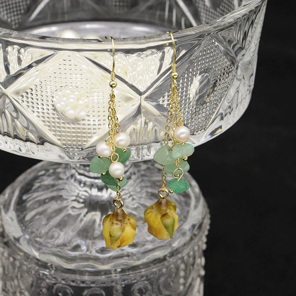 Freshwater Pearl Flower Shaped Earrings With Electroplating And Pastoral Style