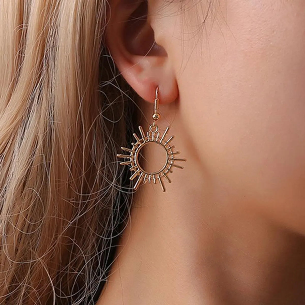 Gear Earrings Creative Geometric Alloy Jewelry Female Sun Earrings Wholesale