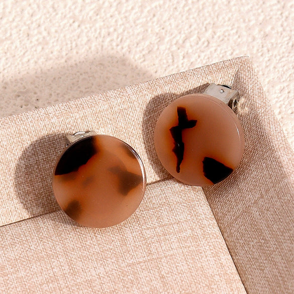 Geometric Acrylic Leopard Print Ear Clip Hoop Earrings For Unpierced Ears Round Or Oval Style