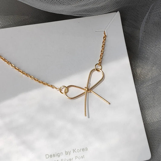 Geometric Bow Shaped Simple New Hollow Pendant Clavicle Necklace Alloy