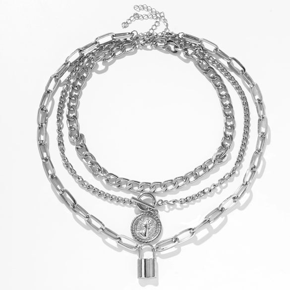 Geometric Embossed Coin Pendant Necklace Set With Layered Chain And Lock Clasp Electroplated Alloy Jewelry In Classic Old Money Style