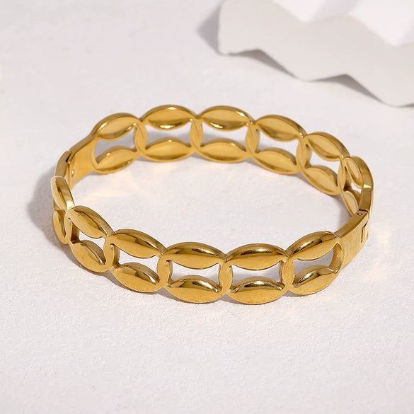 Geometric Hollow Stainless Steel Buckle Bracelet With Colorfast Plated Finish For Women