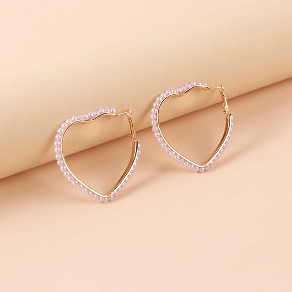 Geometric Lovely Cartoon U Shaped Pearl Earrings For Women Electroplated