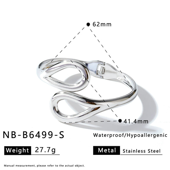 Geometric Stainless Steel Bracelet For Women With Gold Tone Vacuum Plated Finish And Minimalist Versatile Style
