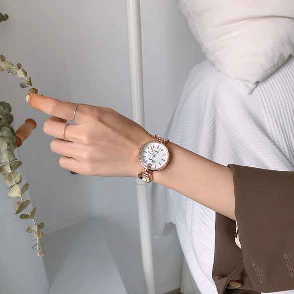 Girls Alloy Band Round Dial Bracelet Chain Watch Leisure Style