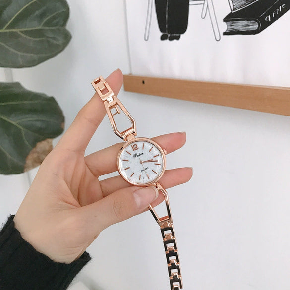 Girls Alloy Band Round Dial Bracelet Chain Watch Leisure Style
