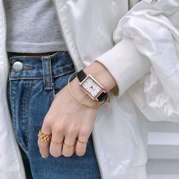 Girls' Casual Retro Leisure Square Watch With Alloy Case Stainless Steel Buckle And Imitation Leather Strap