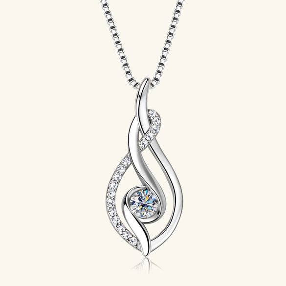 Girls Moissanite Sterling Silver Necklace With Heart And Geometric Patterns Electroplated Highend Design