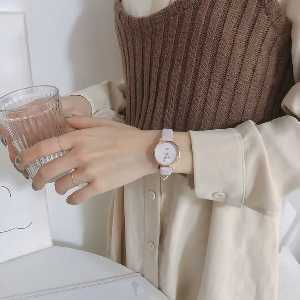 Girls' Round Dial Alloy Case Imitation Leather Strap Heart Shaped Cute Leisure Watch