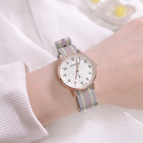 Girls Student Watch Alloy Case Pink Canvas Leisure Style