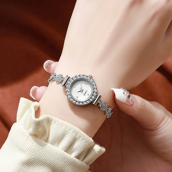 Girls Watch Alloy Gold Round Dial With Small Diamond Ins And Lazy Pullout Bracelet College Style