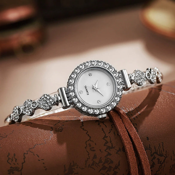 Girls Watch Alloy Gold Round Dial With Small Diamond Ins And Lazy Pullout Bracelet College Style