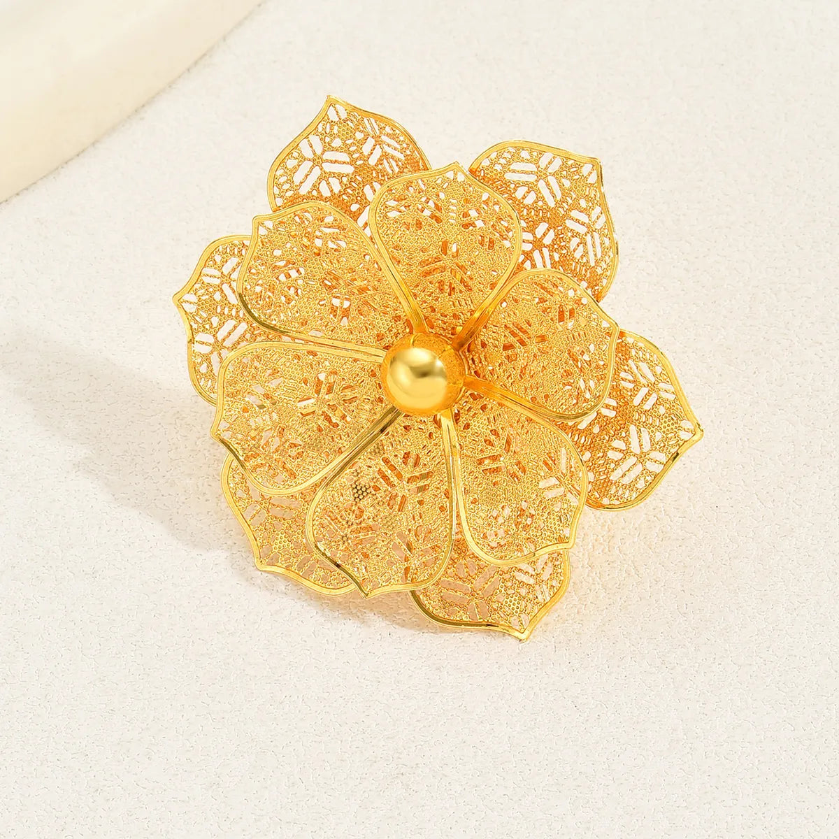 Glam Luxurious Flower 18k Gold Plated Iron Wholesale Rings