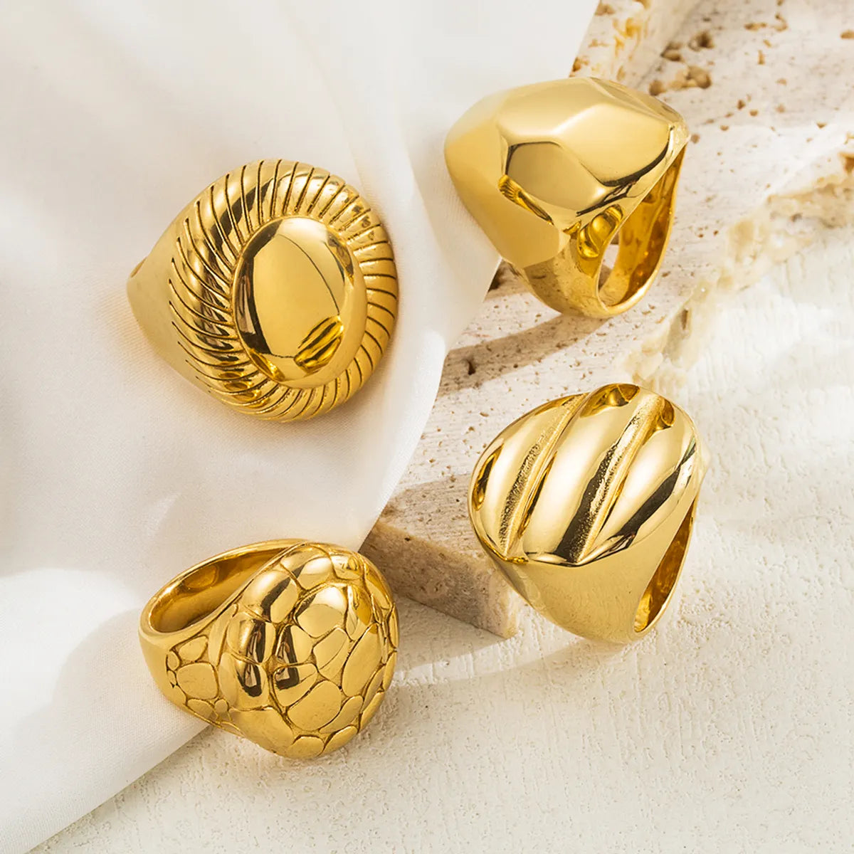 Glam Simple Style Snakeskin Stainless Steel Plating 18k Gold Plated Rings