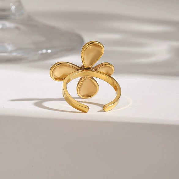Glossy Fourpetal Flower Titanium Steel Ring With Geometric Pattern Electroplated