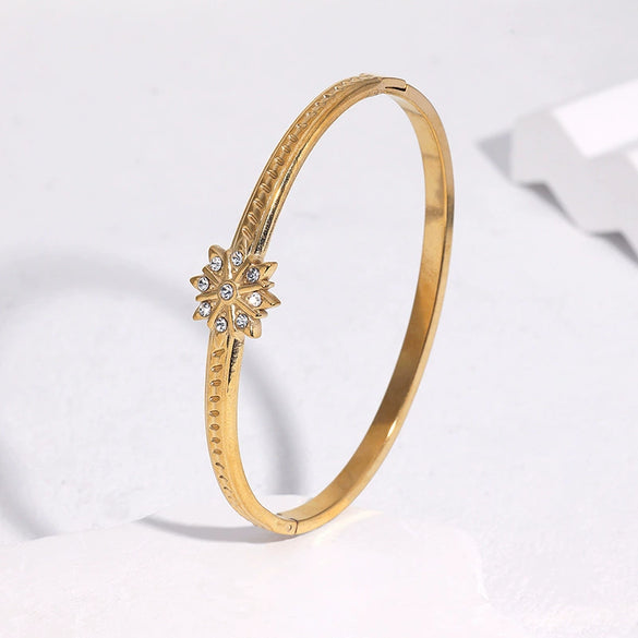 Gold Electroplated Stainless Steel Bracelet With Star Design Modern Minimalist Luxury Non Fading Finish
