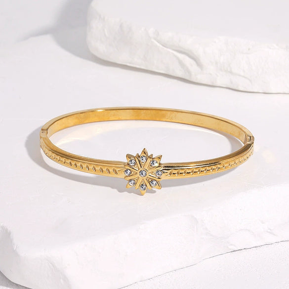 Gold Electroplated Stainless Steel Bracelet With Star Design Modern Minimalist Luxury Non Fading Finish