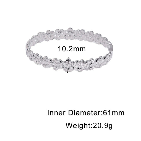 Gold Electroplated Stainless Steel Flower Clasp Bracelet With Simple Elegant Waterproof Design