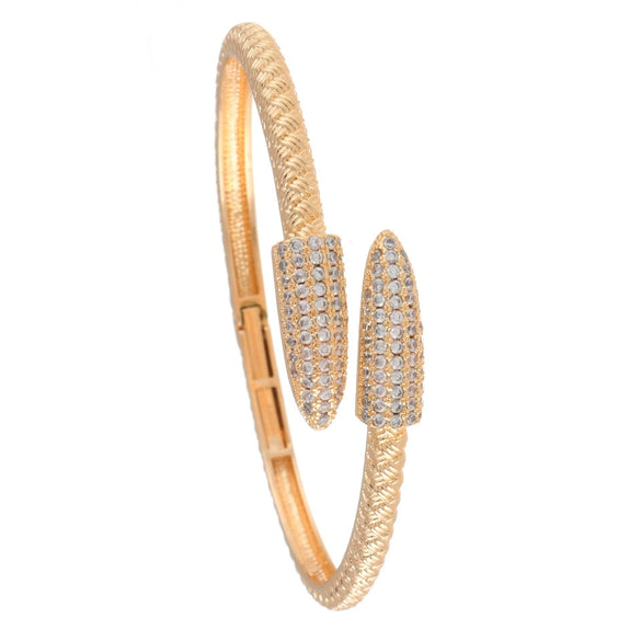 Goldplated Copper Plastic Snake Head Bracelet For Women With Fine Craftsmanship And Electroplating Processing