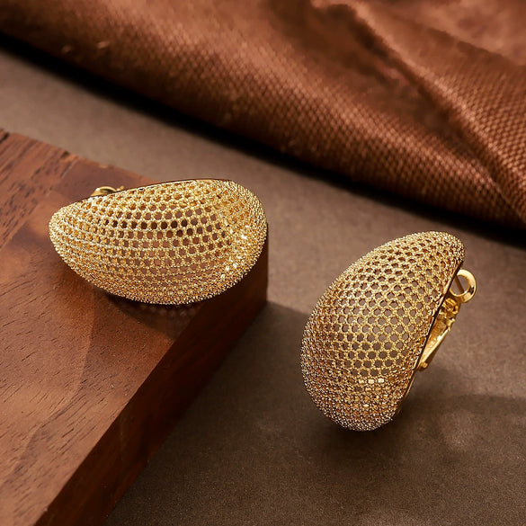 Goldplated Metal Dropshaped Geometric Ear Cuff Earrings For Women Personalized Minimalist Fashion Jewelry
