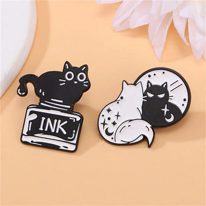 Gothic Funny Cat Alloy Unisex Brooches