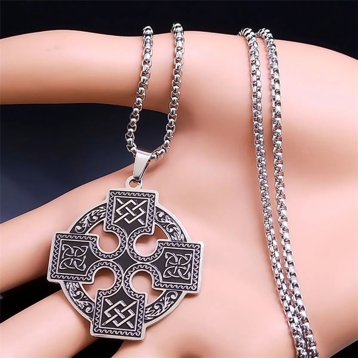 Gothic Hip-Hop Punk Knot 304 Stainless Steel Iron Hollow Out Silver Plated Unisex Pendant Necklace