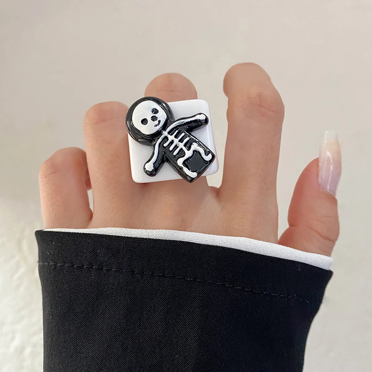 Gothic Retro Cartoon Character Plastic Resin Halloween Women'S Rings