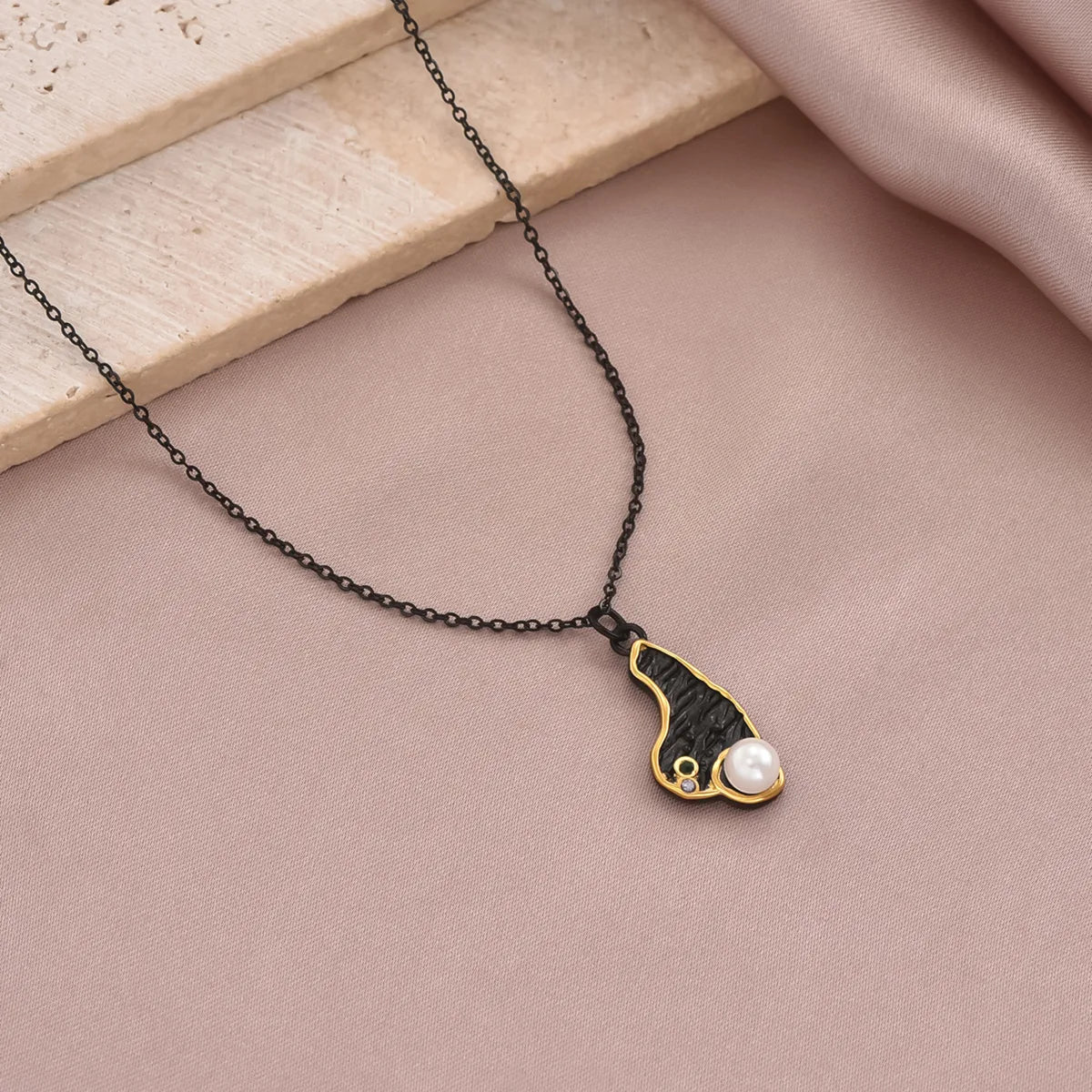 304 Stainless Steel Gothic Retro Plating Inlay Geometric Zircon Pendant Necklace