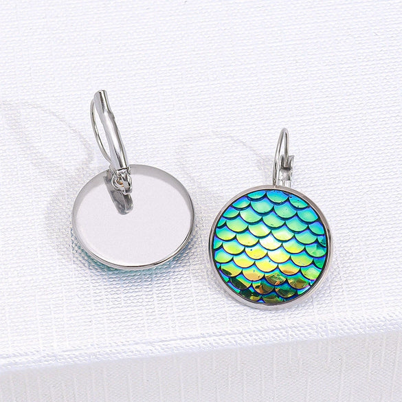 Gradient Fish Scale Geometric Hoop Earrings In Zinc Alloy Animal Inspired Statement Jewelry For Women And Men