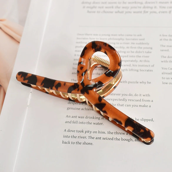Handmade Acetate Acrylic Crossshaped Hair Claw Clip For Women Stylish Hair Accessory