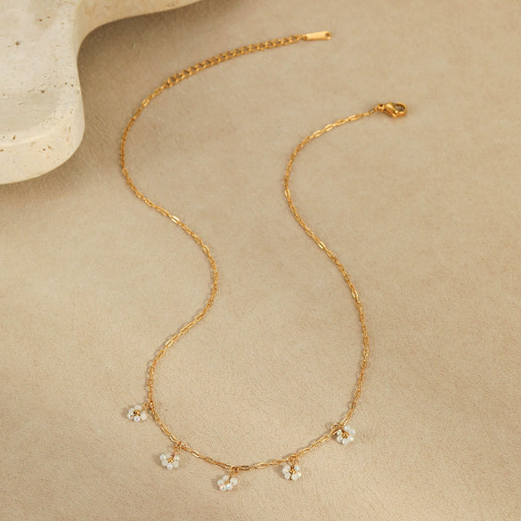 Handmade Beaded Flower Stainless Steel Geometric Necklace For Women With Electroplating Fashion Style
