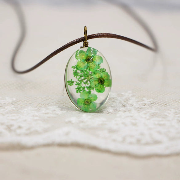 Handmade Dried Flower Necklace With Crystal Real Flower Pattern Organic Glass Pendant And Rope Chain Natural Style