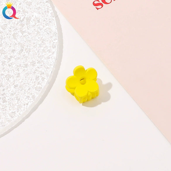 Handmade Frosted Pumpkin Flower Mini Claw Hair Clip For Women Cute Bangs Top Clip Plastic Hair Accessory