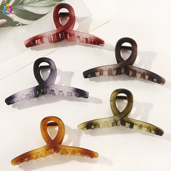 Handmade Gradient Retro Hair Claw Clip For Women With Cross Design Stylish Grip Hair Accessory