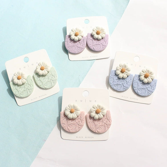 Handmade Resin Daisy Flower Earrings With Silver Needles For Women Wholesale Retro Floral Jewelry