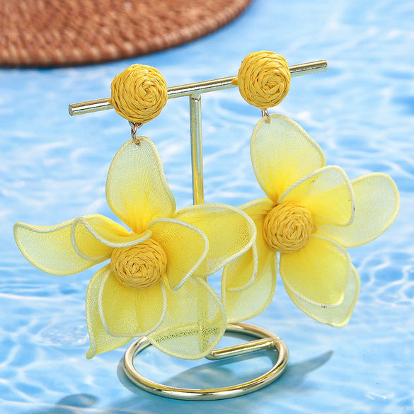Handwoven Raffia Geometric Sunflower Earrings For Women In Casual Holiday Style