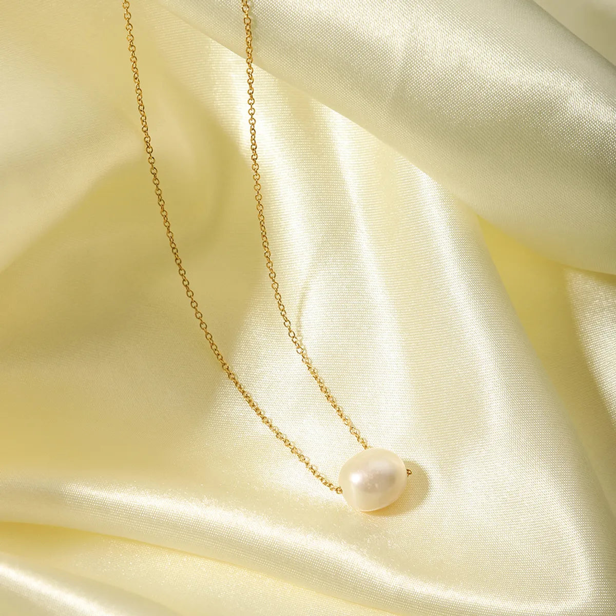 Hawaiian Baroque Style Solid Color Stainless Steel Freshwater Pearl Beaded Plating 18k Gold Plated Necklace