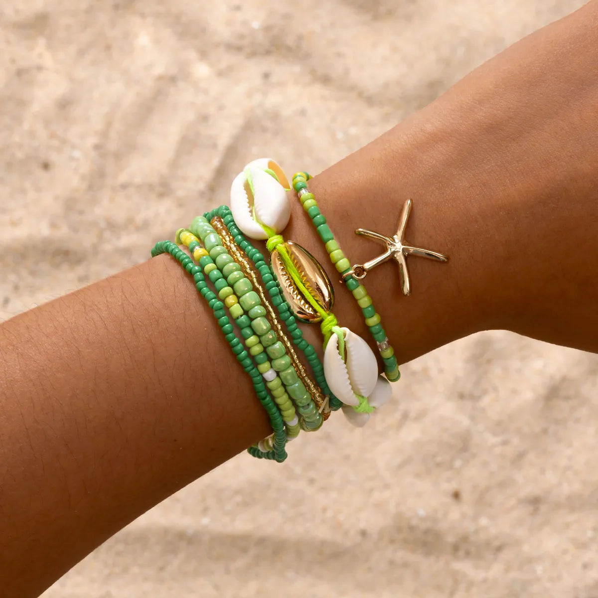 Hawaiian Vacation Beach Shell 18K Gold Plated Alloy Plastic Shell Wholesale Bracelets