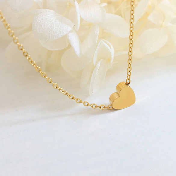Heartshaped Titanium Steel Necklace Electroplated For Girls And Unisex Style