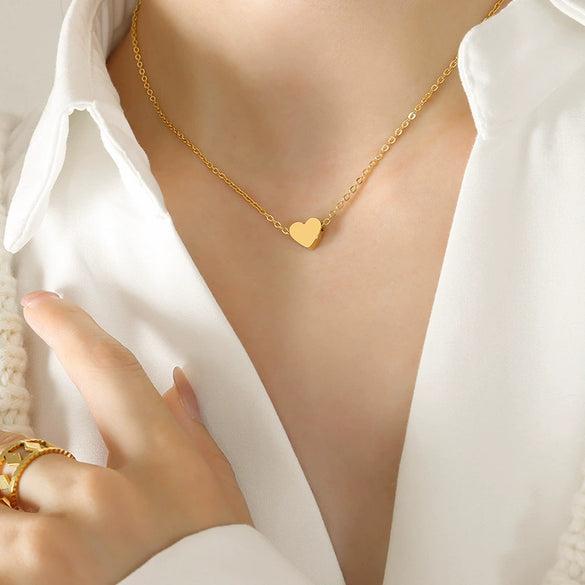 Heartshaped Titanium Steel Necklace Electroplated For Girls And Unisex Style