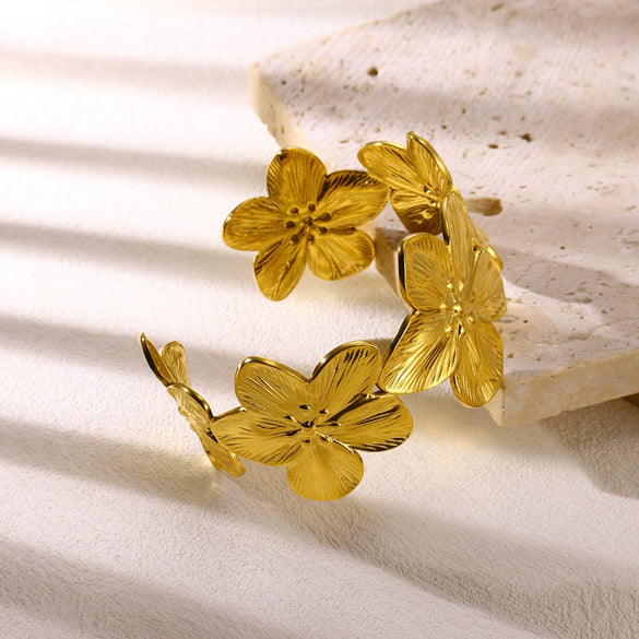 Highgrade Stainless Steel Plants And Flowers Opening Bracelet With Electroplating Treatment For Women
